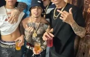 Imagem do grupo de WhatsApp Chat Dos 4