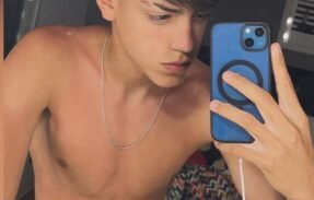 Imagem do grupo de WhatsApp ️ 『𝑷𝑹𝑰𝑫𝑬 𝑵𝑰𝑮𝑯𝑻𝑺』