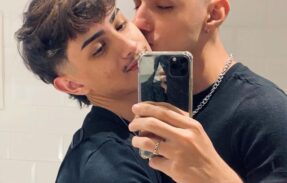 Imagem do grupo de WhatsApp 𖹭.𝑹𝒂𝒊𝒏𝒃𝒐𝒘 𝑭𝒂𝒎𝒊𝒍𝒚️‍˚.⋆