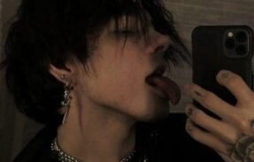 Imagem do grupo de WhatsApp D€mØɴs   ҉lυɴαтcѕˡᵍᵇᵗ