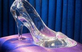 Imagem do grupo de WhatsApp Sapatilhas de Cristal